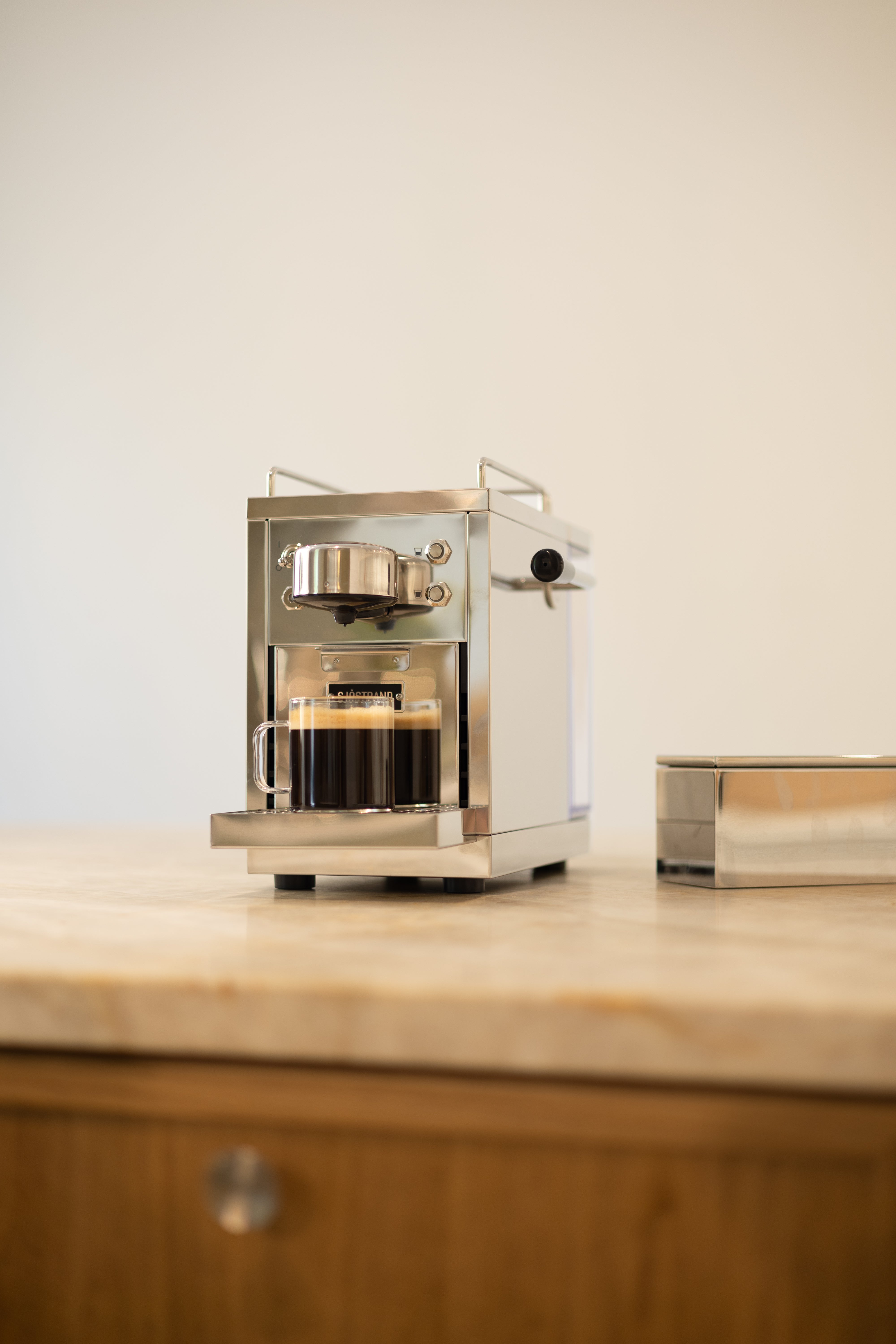 The Original & Subscription in one smooth flow.split-banner image